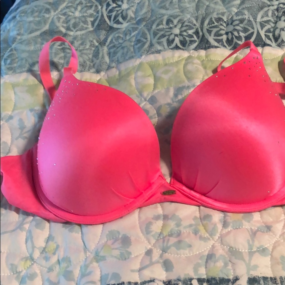 Victoria’s Secret Very Sexy Push-Up Bra
